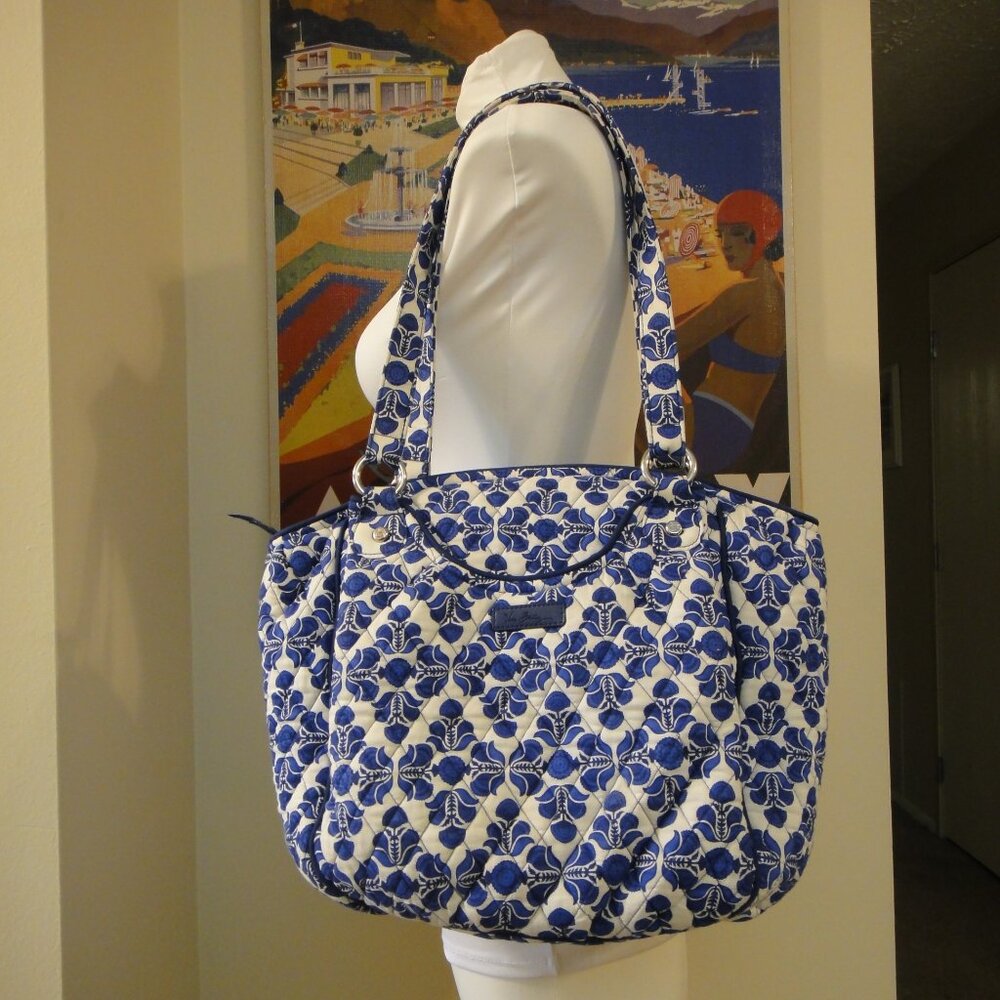 VERA BRADLEY Glenna Shoulder Bag Tote COBALT TILE Zipper Top Blue White Purse